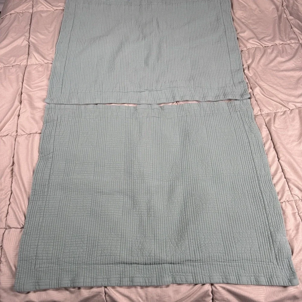 LL Bean Sea Foam Green Matelasse Standard Pillow Pair Of Bed Shams 20